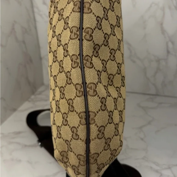 Gucci HalfMoon Brown Crossbody Bag - Picture 7 of 16
